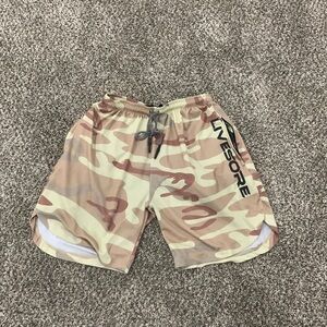 Livesore CrossFit Short Camo Tan Yellow Lined Medium Zip Pocket